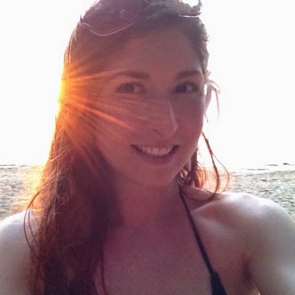 Meet your Posher, Jessica - Picture 2 of 2